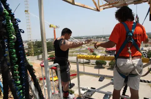 bungee jumping in the USA, top bungee jumping spot in the USA, bungee jumping in the USA, famous place for bungee jumping in America, best places to try bungee jumping in America, bungee jumping of USA, 