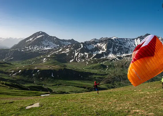 Paragliding in Lauterbrunnen, Switzerland, cheapest paragliding in Switzerland, famous place in Switzerland for paragliding, popular paragliding in Switzerland, best paragliding place in Switzerland 