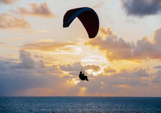  famous paragliding spots in Africa, list of 10 places in Africa for paragliding, top paragliding place in Africa, paragliding place of Africa in Madagascar, spot for paragliding in Africa, best paragliding place in Africa,