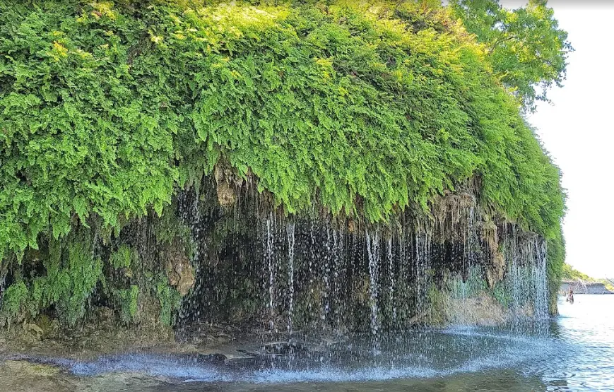 Crockett Gardens Falls waterfalls in the Austin area,secret waterfalls in Austin,hiking and waterfalls in Austin,parks in Austin with waterfalls,waterfalls in northern Austin,state parks in Austin with waterfalls