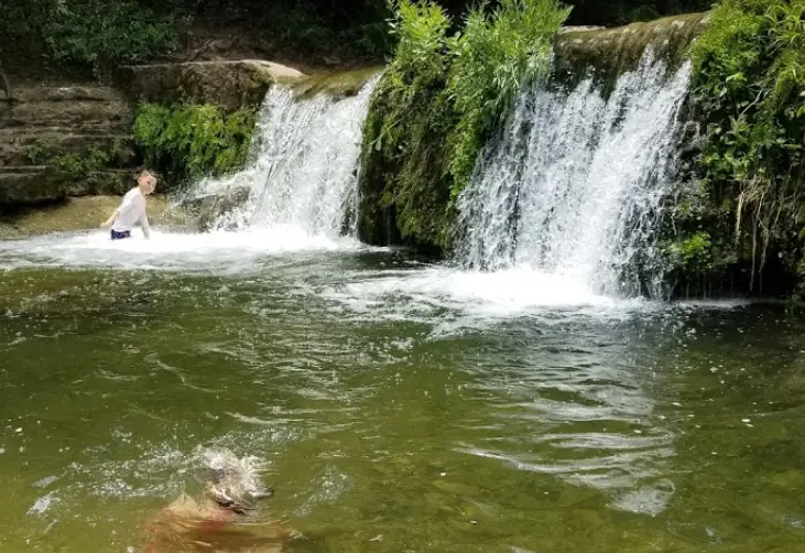 St. Edwards Park waterfalls hikes in Austin,waterfalls hikes Austin,waterfalls around Austin texas,waterfalls in the Austin area,secret waterfalls in Austin,hiking and waterfalls in Austin