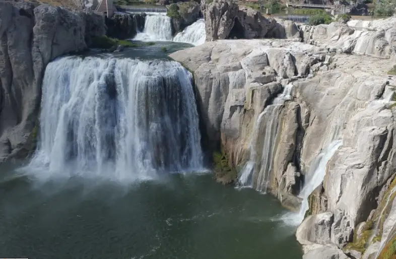Twin Falls waterfalls in Austin,waterfalls near Austin,hiking in Austin with waterfalls,best waterfalls in Austin,waterfalls in Texas near Austin,waterfalls hikes in Austin