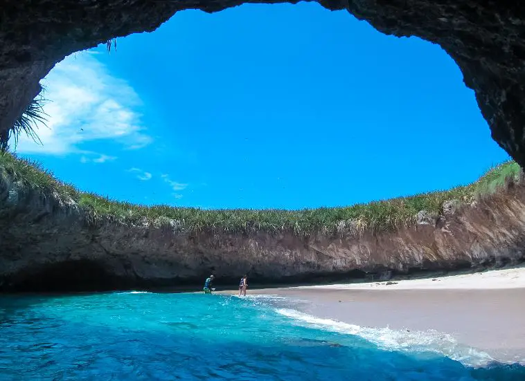 famous beaches in Puerto Vallarta, tranquil beach in Puerto Vallarta, beautiful beaches in Puerto Vallarta, romantic beaches in Puerto Vallarta