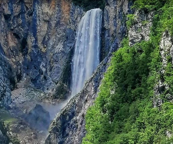 praiseworthy waterfalls located in Ilirska Bistrica,admirable waterfall in Slovenia,amazing waterfall in Slovenia,seasonal waterfall in Slovenia