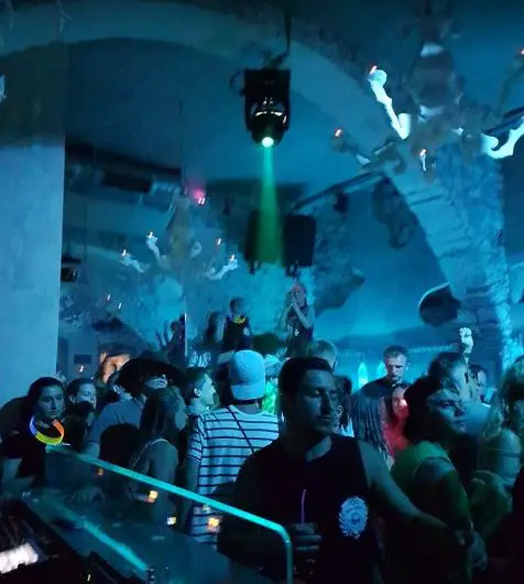 Ios nightlife in greece, greece nightlife, best islands for nightlife in greece, mykonos nightlife, santorini nightlife, athens nightlife