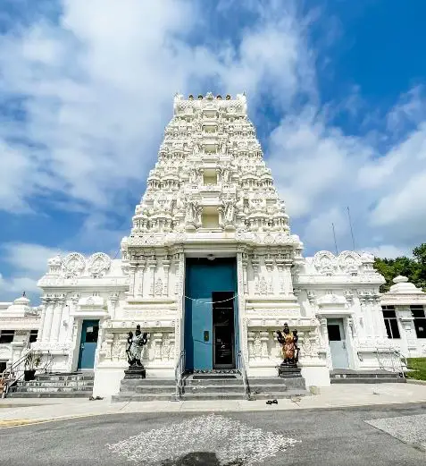 biggest Hindu temple in New York, Hindu temple in upstate New York,Hindu temples in New York city,Hindu temples near New York city,Hindu temple New York queens,Hindu mandir New York,famous Hindu temple in New York,Hindu temple in New York,USA