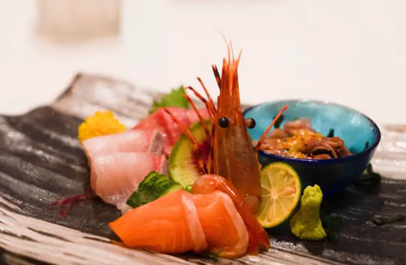 exciting sushi restaurants in Toronto, list of 10 sushi spots in Toronto, Ontario, sushi bar in Toronto, Canada