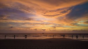 anjuna beach famous for, popular places in north Goa, famous water sports in Goa